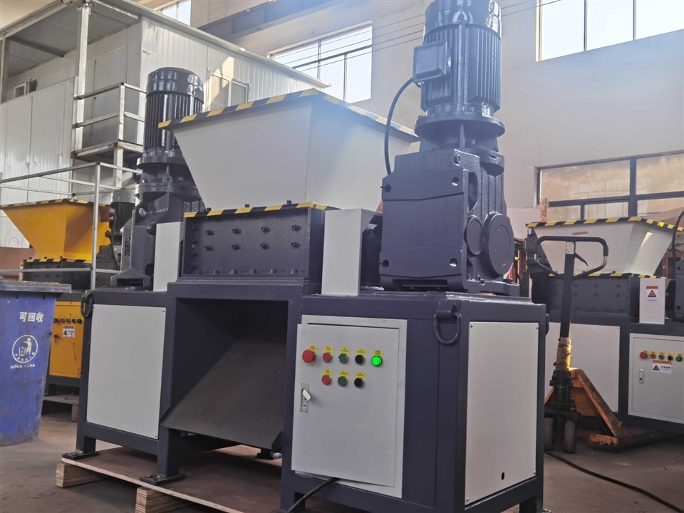 E-DB500 Industrial Dual-Shaft Crusher factory